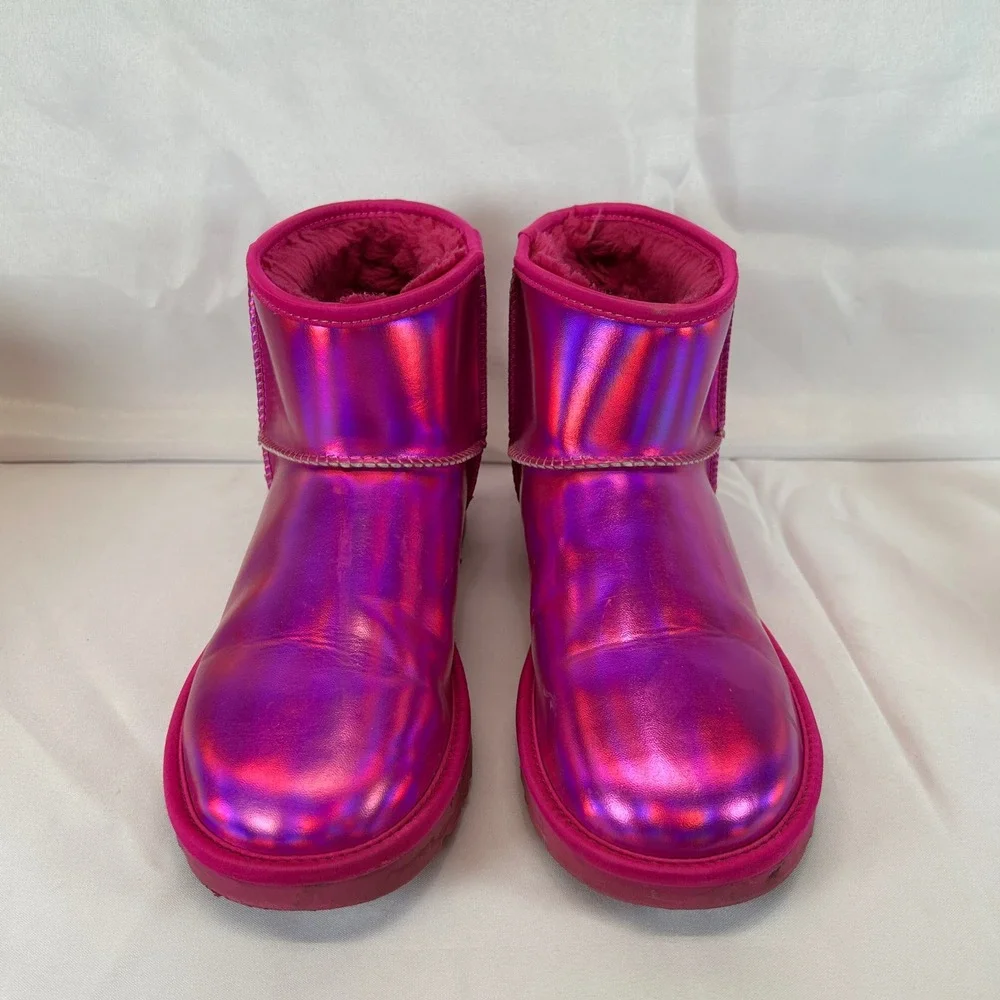 UGG Classic Mini Iridescent Dragon Fruit Pink Boots 1153532 Womens 9
